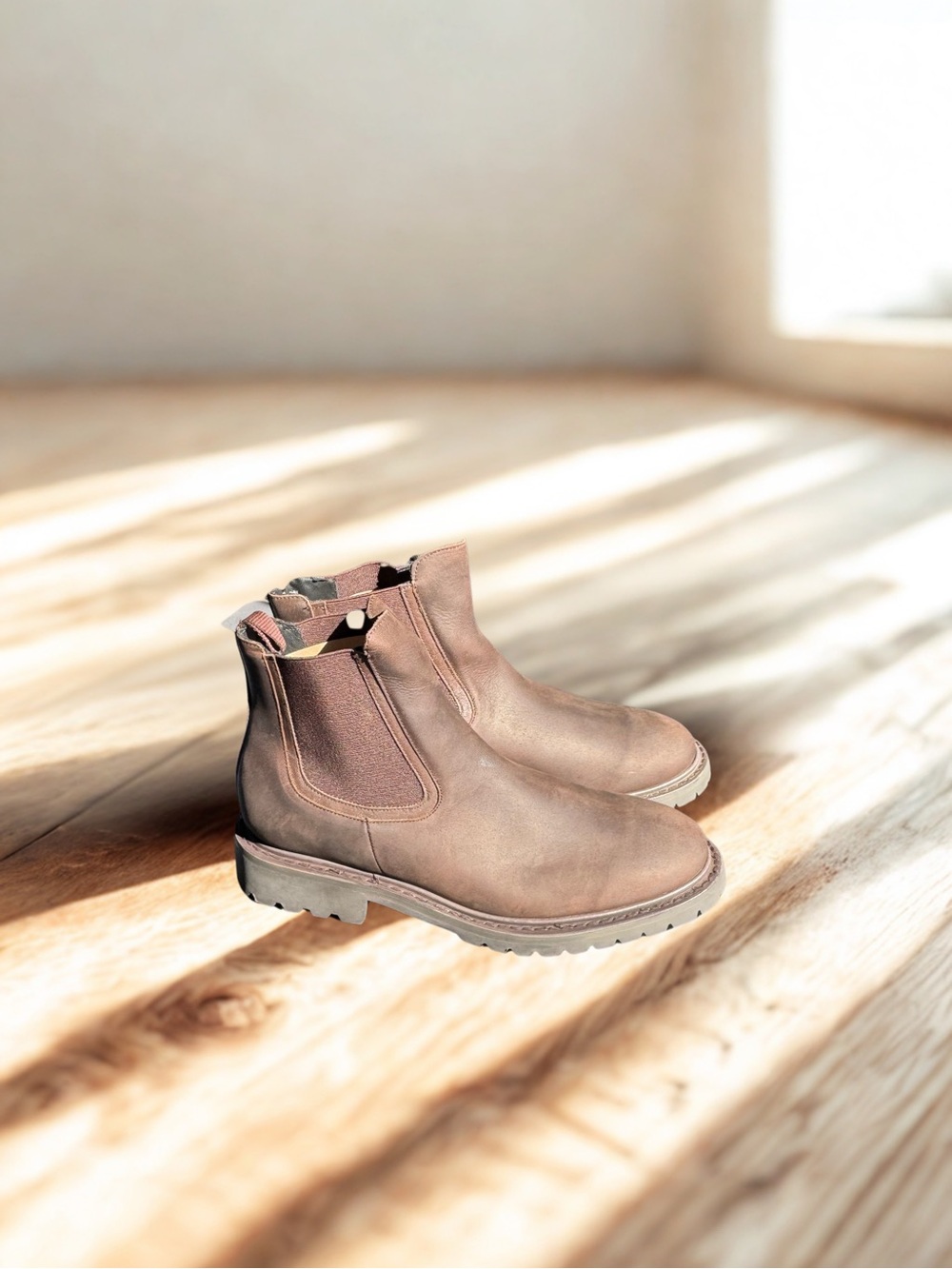 Thursday Boot Company — Tobacco Legend Chelsea Boot (Men’s Size 9.5)